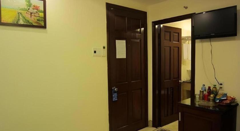 Nui Thanh Hotel Ho Chi Minh City Exterior photo